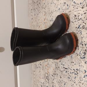 Size 7 toddler Rain Boots